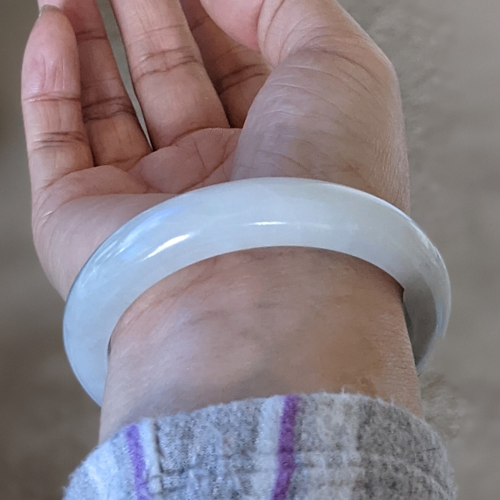 Natural Burma Jadeite Bangle (A) - Picture 4 of 8